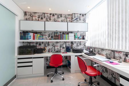 Apartamento à venda com 143m², 4 quartos e 2 vagasCobertura - Quarto 3