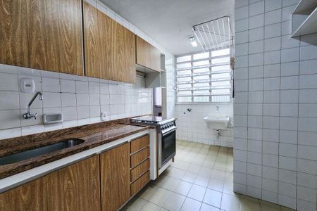Apartamento à venda com 68m², 2 quartos e 1 vagaCozinha 