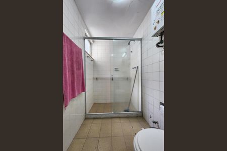 Apartamento à venda com 68m², 2 quartos e 1 vagaBanheiro 