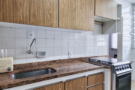 Apartamento à venda com 68m², 2 quartos e 1 vagaCozinha 