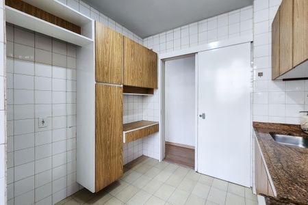 Apartamento à venda com 68m², 2 quartos e 1 vagaCozinha 