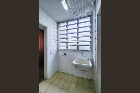 Apartamento à venda com 68m², 2 quartos e 1 vagaÁrea de Serviço 