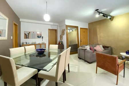 Apartamento à venda com 153m², 3 quartos e 3 vagas Apartamento à venda com 153m², 3 quartos e 3 vagasSala