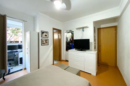 Apartamento à venda com 153m², 3 quartos e 3 vagas Apartamento à venda com 153m², 3 quartos e 3 vagasSuite 1