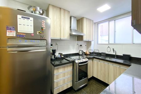 Apartamento à venda com 153m², 3 quartos e 3 vagas Apartamento à venda com 153m², 3 quartos e 3 vagasCozinha