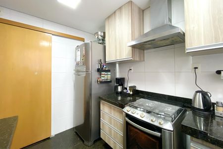 Apartamento à venda com 153m², 3 quartos e 3 vagas Apartamento à venda com 153m², 3 quartos e 3 vagasCozinha