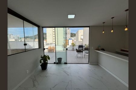 Apartamento para alugar com 240m², 3 quartos e sem vagaÁrea externa