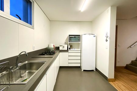 Apartamento para alugar com 137m², 2 quartos e 2 vagasCozinha