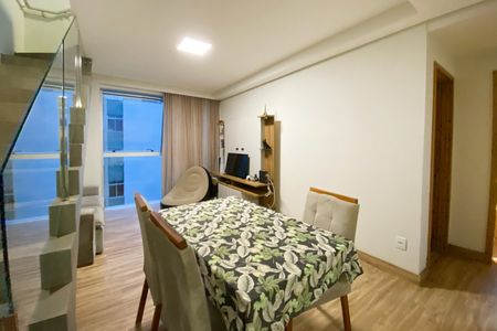 Apartamento para alugar com 137m², 2 quartos e 2 vagasSala