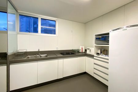 Apartamento para alugar com 137m², 2 quartos e 2 vagasCozinha