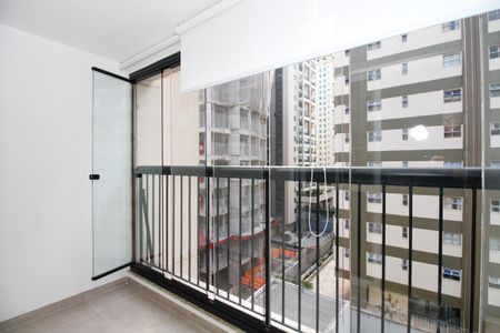 Apartamento à venda com 56m², 2 quartos e 1 vaga Apartamento à venda com 56m², 2 quartos e 1 vagaVaranda