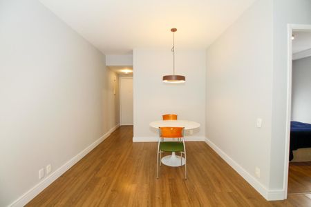 Apartamento à venda com 56m², 2 quartos e 1 vaga Apartamento à venda com 56m², 2 quartos e 1 vagaSala de Estar e Jantar