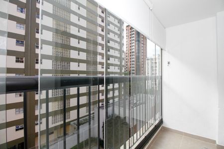 Apartamento à venda com 56m², 2 quartos e 1 vaga Apartamento à venda com 56m², 2 quartos e 1 vagaVaranda
