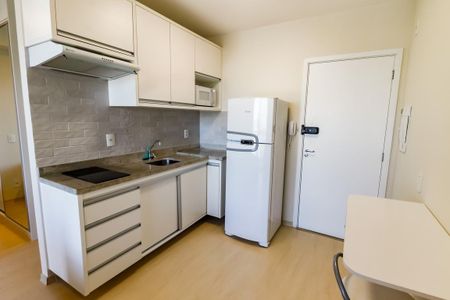 Apartamento para alugar com 35m², 1 quarto e 1 vaga Apartamento para alugar com 35m², 1 quarto e 1 vagaCozinha - Armários