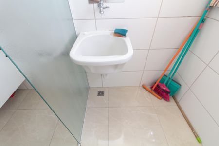 Apartamento para alugar com 45m², 2 quartos e sem vagaCozinha e Área de Serviço