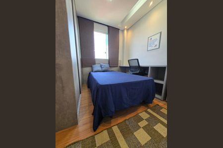 Quarto de apartamento à venda com 3 quartos, 160m² em Milionários, Belo Horizonte