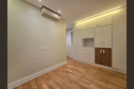Apartamento para alugar com 77m², 2 quartos e 1 vagaSuíte 1