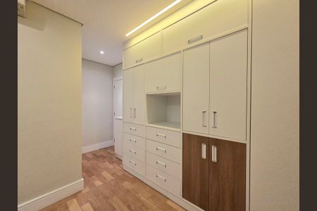 Apartamento para alugar com 77m², 2 quartos e 1 vagaSuíte 1