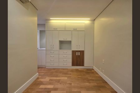 Apartamento para alugar com 77m², 2 quartos e 1 vagaSuíte 1