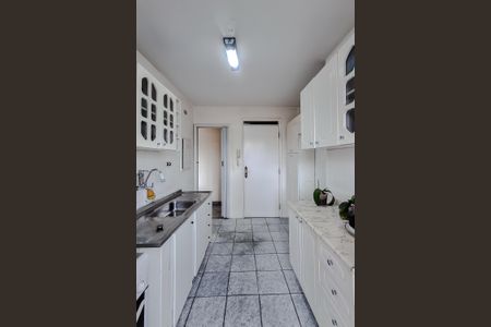 Apartamento à venda com 100m², 3 quartos e 1 vaga Apartamento à venda com 100m², 3 quartos e 1 vagaCozinha