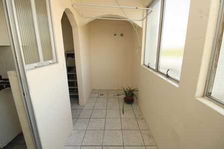 Apartamento à venda com 130m², 3 quartos e 1 vagaÁrea de Serviço