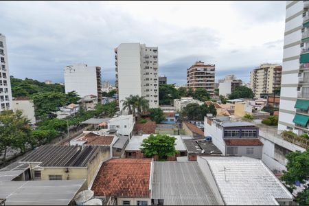Apartamento à venda com 75m², 3 quartos e 1 vaga Apartamento à venda com 75m², 3 quartos e 1 vagaSuíte