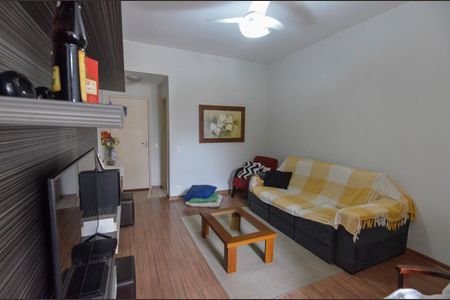 Apartamento à venda com 75m², 3 quartos e 1 vaga Apartamento à venda com 75m², 3 quartos e 1 vagaSala