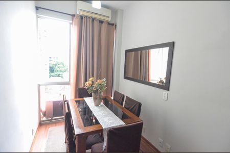 Apartamento à venda com 75m², 3 quartos e 1 vaga Apartamento à venda com 75m², 3 quartos e 1 vagaSala