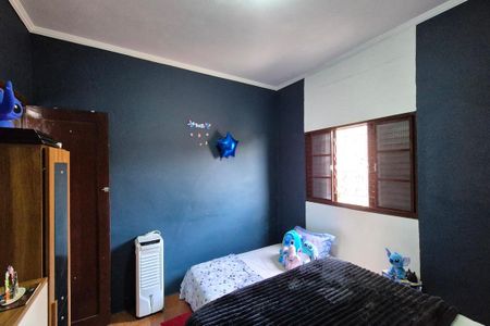 Casa à venda com 132m², 2 quartos e 4 vagasQuarto 2 