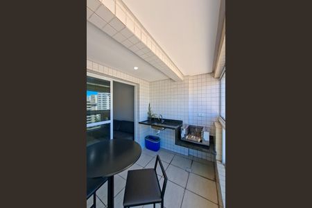 Apartamento para alugar com 90m², 2 quartos e 1 vaga Apartamento para alugar com 90m², 2 quartos e 1 vagaSacada