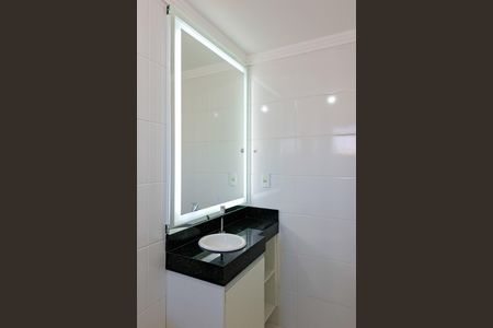 Apartamento para alugar com 90m², 2 quartos e 1 vaga Apartamento para alugar com 90m², 2 quartos e 1 vagaBanheiro da Suíte