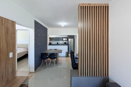 Sala de apartamento para alugar com 2 quartos, 90m² em Canto do Forte, Praia Grande