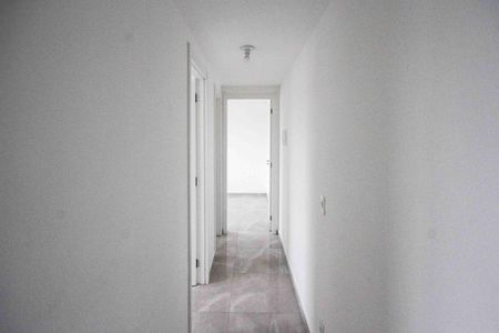 Corredor de apartamento para alugar com 2 quartos, 41m² em Jardim Helian, São Paulo