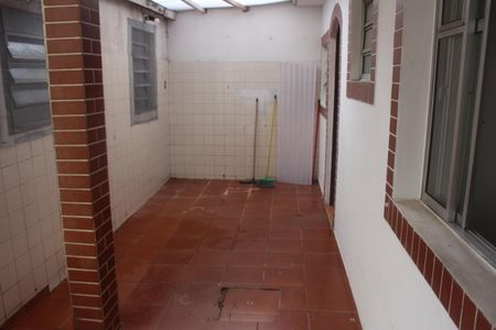 Casa à venda com 210m², 2 quartos e 3 vagasQuintal