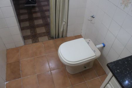 Casa à venda com 210m², 2 quartos e 3 vagasBanheiro 1