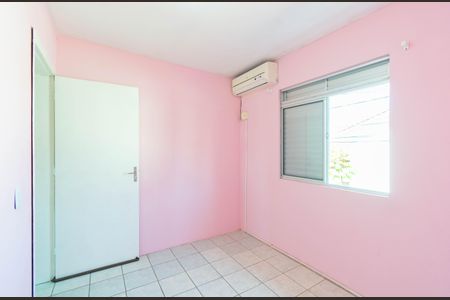 Casa de condomínio à venda com 60m², 2 quartos e 1 vaga