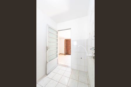 Casa de condomínio à venda com 60m², 2 quartos e 1 vaga