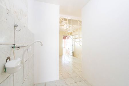 Casa de condomínio à venda com 60m², 2 quartos e 1 vaga