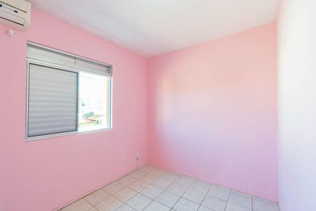 Casa de condomínio à venda com 60m², 2 quartos e 1 vaga