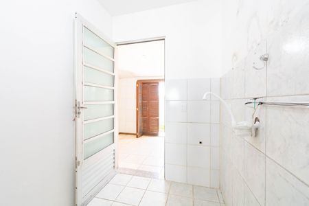 Casa de condomínio à venda com 60m², 2 quartos e 1 vaga