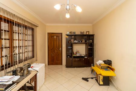 Casa à venda com 140m², 4 quartos e 2 vagas Casa à venda com 140m², 4 quartos e 2 vagasSala