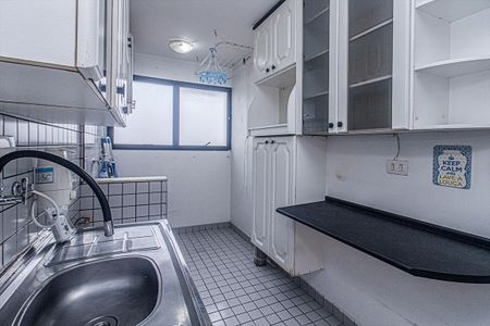 Apartamento à venda com 50m², 2 quartos e 1 vaga Apartamento à venda com 50m², 2 quartos e 1 vagacozinha e área de serviço compartilhadas_3