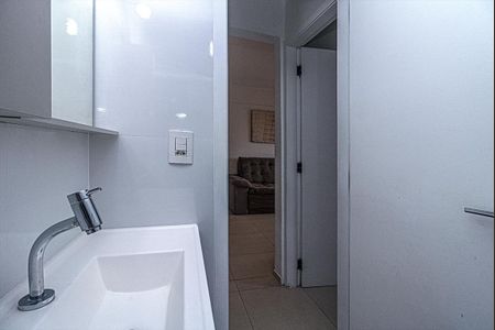 Apartamento à venda com 50m², 2 quartos e 1 vaga Apartamento à venda com 50m², 2 quartos e 1 vagabanheiro social_4