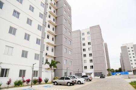 Apartamento para alugar com 46m², 2 quartos e 1 vaga Apartamento para alugar com 46m², 2 quartos e 1 vagaFachada do bloco