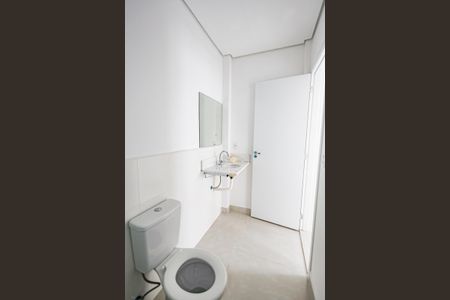 Apartamento para alugar com 46m², 2 quartos e 1 vaga Apartamento para alugar com 46m², 2 quartos e 1 vagaBanheiro