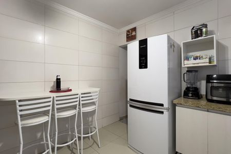Casa à venda com 148m², 3 quartos e 3 vagas Casa à venda com 148m², 3 quartos e 3 vagasCozinha