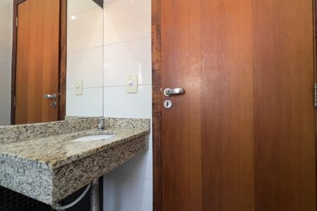 Casa à venda com 148m², 3 quartos e 3 vagas Casa à venda com 148m², 3 quartos e 3 vagasBanheiro da Suíte