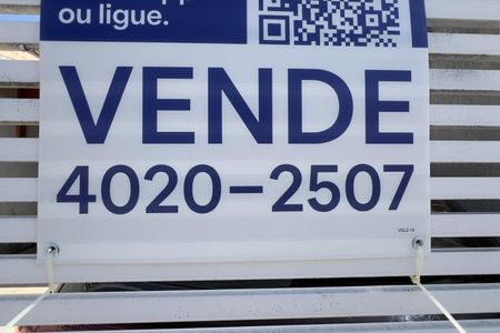 Casa à venda com 148m², 3 quartos e 3 vagas Casa à venda com 148m², 3 quartos e 3 vagasVDLZ-19