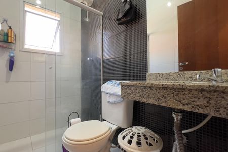 Casa à venda com 148m², 3 quartos e 3 vagas Casa à venda com 148m², 3 quartos e 3 vagasBanheiro da Suíte