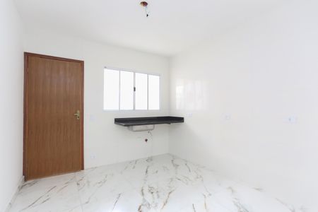 Casa para alugar com 88m², 2 quartos e 2 vagasCozinha 